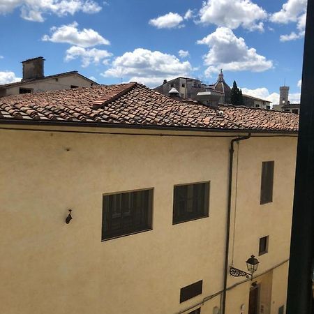 Solo Traveller Bedroom In Homestays City Center Florence Exterior photo