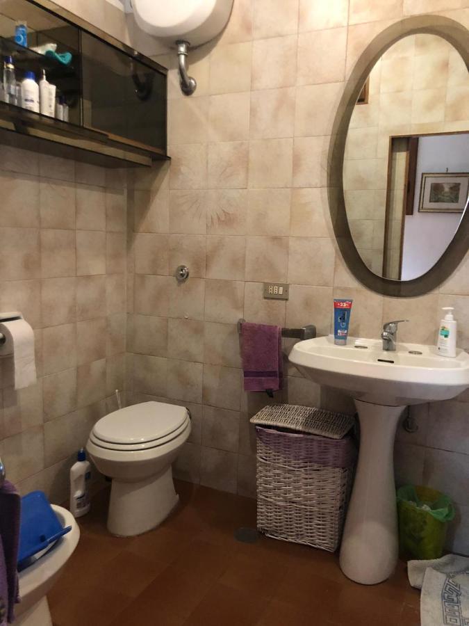 Solo Traveller Bedroom In Homestays City Center Florence Exterior photo